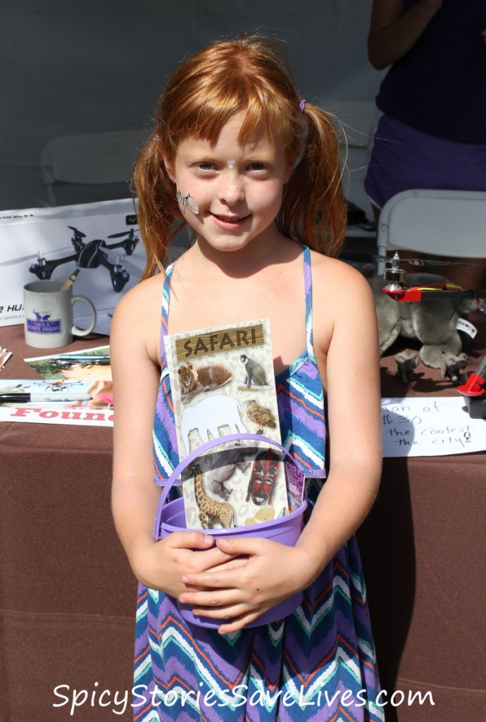 Inspirational Earth Day moment: Earnest little girl gathers donations to save wildlife